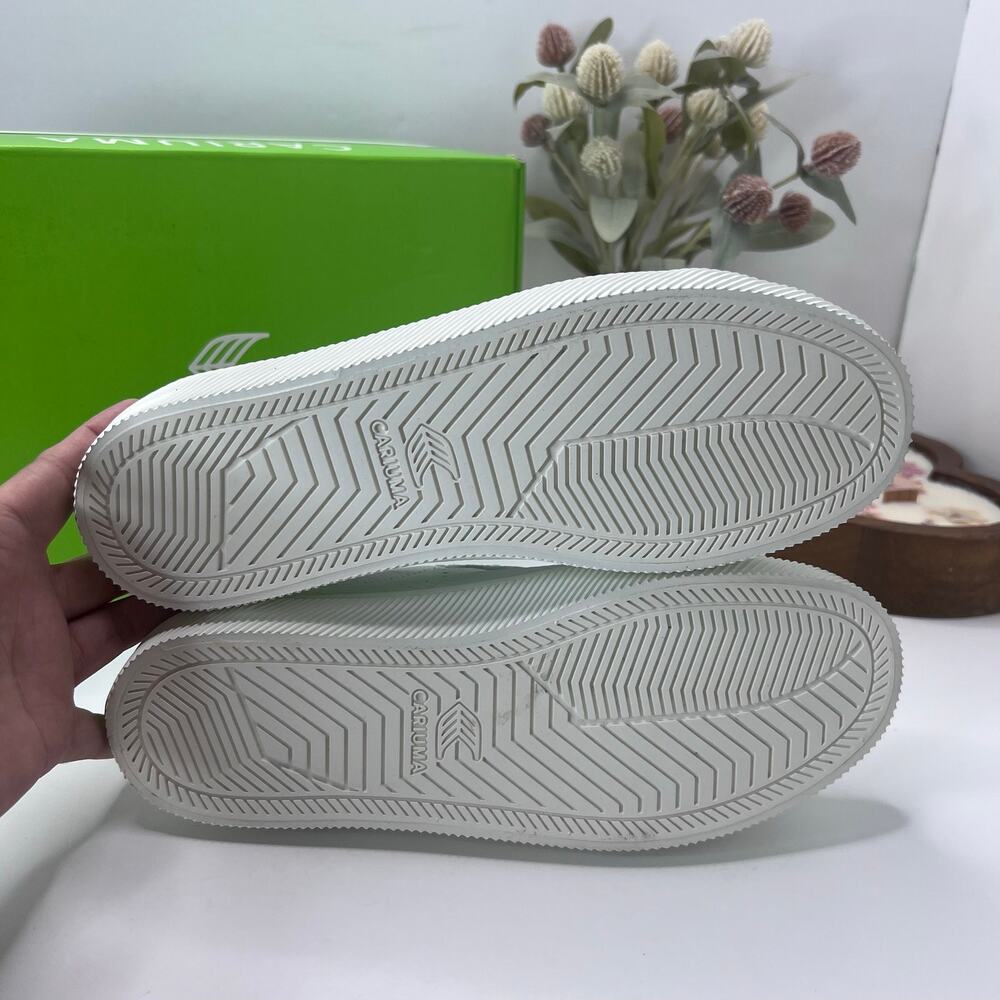 Cariuma OCA Low Casual Leather Sneaker White Women's 8M NWB - Picture 8 of 10
